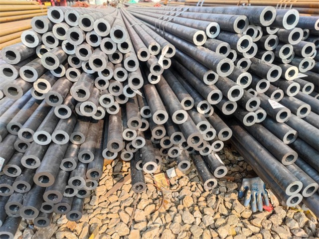 武汉42CrMo小口径无缝钢管